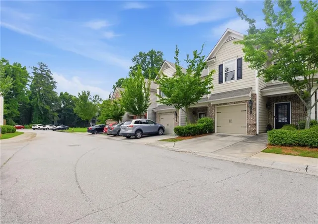 Townhouse for sale at 7174 Kingswood Run Dr, Atlanta, GA 30340 | MLS# 7781817