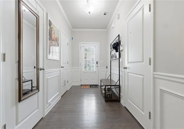 Photo 4 of Townhouse for sale at 7174 Kingswood Run Dr, Atlanta, GA 30340 | MLS# 7781817 | Listing updated on 2026-09-26