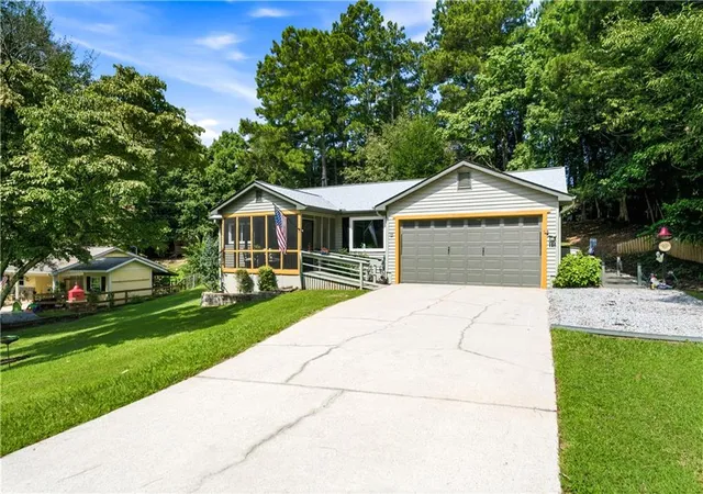2nd image of 5220 Byers Rd, Gainesville, GA 30504 | MLS# 7819047