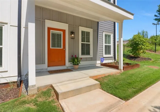 Photo 2 of Townhouse for sale at 721 Fayetteville Rd #601, Atlanta, GA 30316 | MLS# 7760586 | Listing updated on 2026-09-26