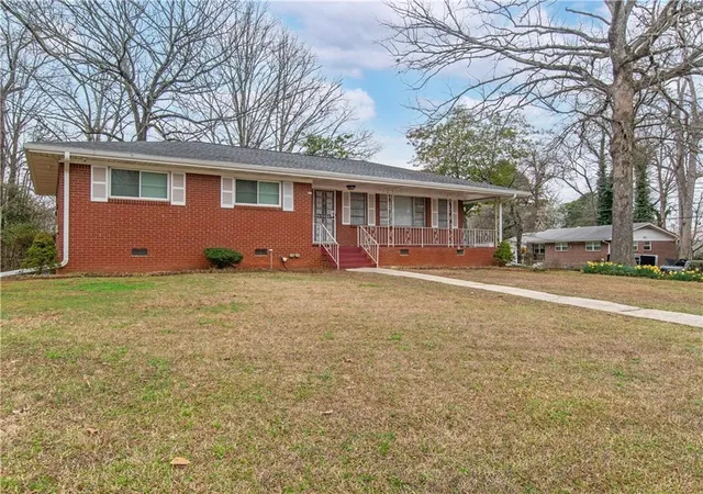 Homes for sale in Atlanta, GA | 656 Bolton Rd Nw, Atlanta, GA 30331 | MLS# 7730824
