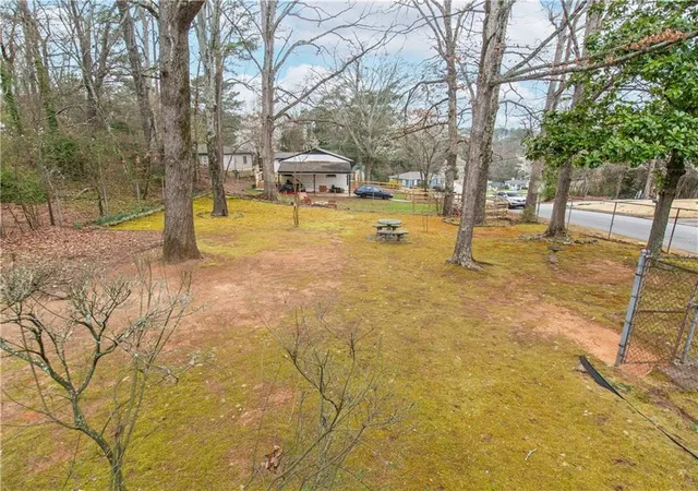Homes for sale in Atlanta, GA | 656 Bolton Rd Nw, Atlanta, GA 30331 | MLS# 7730824