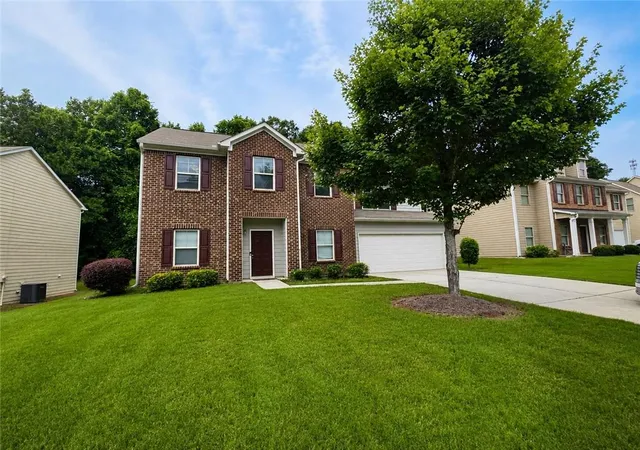 3rd image of 2170 Stonebrook Dr, Austell, GA 30106 | MLS# 7820085