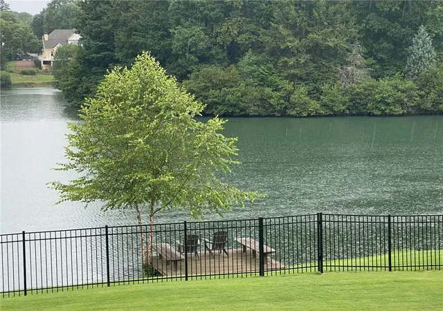 2nd image of 665 Falls Lake Dr, Johns Creek, GA 30022 | MLS# 7811353