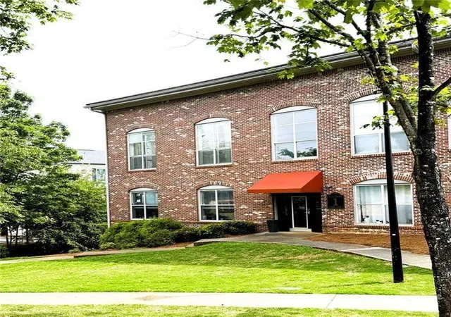 Photo 3 of Sale Pending at 445 N Sessions St Nw #1101, Marietta, GA 30060 | MLS# 7770714 | Listing updated on 2026-09-14