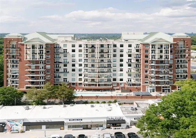 Homes for sale in Atlanta, GA | 3820 Roswell Rd #205, Atlanta, GA 30342 | MLS# 7773392