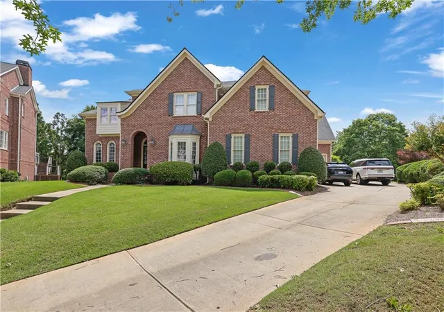 Photo 3 of Sale Pending at 943 Tarry Post Ct, Suwanee, GA 30024 | MLS# 7779653 | Listing updated on 2026-10-02