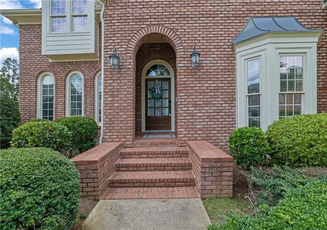 Photo 3 of Sale Pending at 943 Tarry Post Ct, Suwanee, GA 30024 | MLS# 7779653 | Listing updated on 2026-10-02