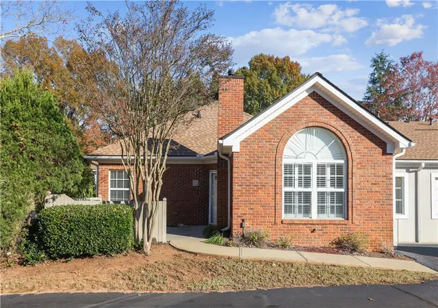1st image of 3712 Vineyards Lake Cir Nw #U2, Kennesaw, GA 30144 | MLS# 7754580