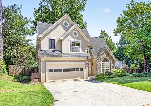 Homes for sale in Suwanee, GA | 650 Ruxbury Ct, Suwanee, GA 30024 | MLS# 7801935