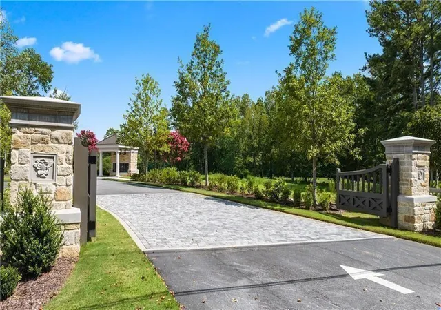 Photo 4 of Land for sale at 2027 Magnolia Ln, Alpharetta, GA 30004 | MLS# 7812137 | Listing updated on 2026-08-27