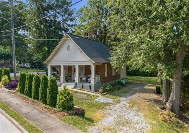 Homes for sale in Rockmart, GA | 550 Elm St, Rockmart, GA 30153 | MLS# 7801329