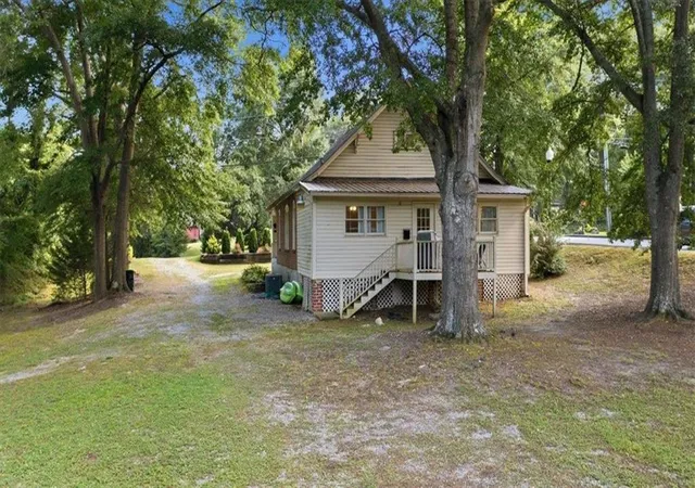 Homes for sale in Rockmart, GA | 550 Elm St, Rockmart, GA 30153 | MLS# 7801329