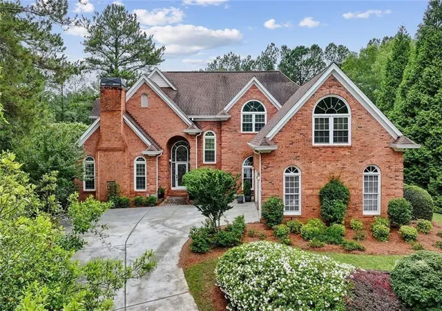 Homes for sale in Johns Creek, GA | 119 Kennemer Ct, Johns Creek, GA 30097 | MLS# 7773891