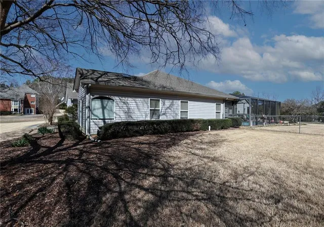 3rd image of 4821 Lenora Church Rd, Snellville, GA 30039 | MLS# 7730581