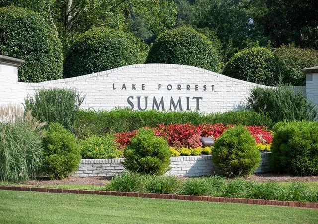 2nd image of 260 Lake Summit Vw, Sandy Springs, GA 30342 | MLS# 7814058
