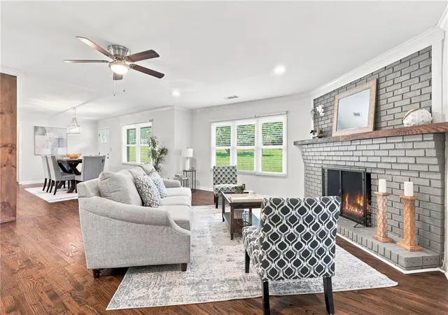 Photo 3 of Sale Pending at 4691 Roberta Cir, Austell, GA 30106 | MLS# 7814228 | Listing updated on 2026-10-06