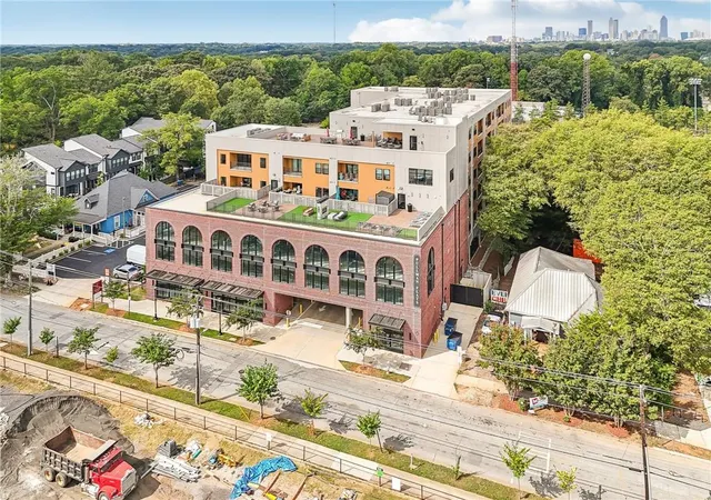 2nd image of 112 Rogers St Ne, Atlanta, GA 30317