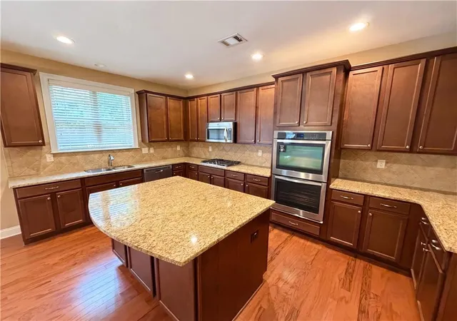 Homes for sale in Cumming, GA | 6565 Bentley Ridge Dr, Cumming, GA 30040 | MLS# 7783660