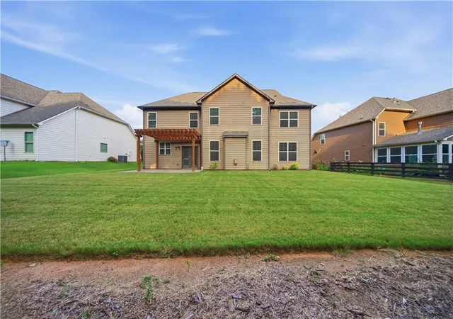 Photo 4 of Sale Pending at 6565 Bentley Ridge Dr, Cumming, GA 30040 | MLS# 7783660 | Listing updated on 2026-10-08