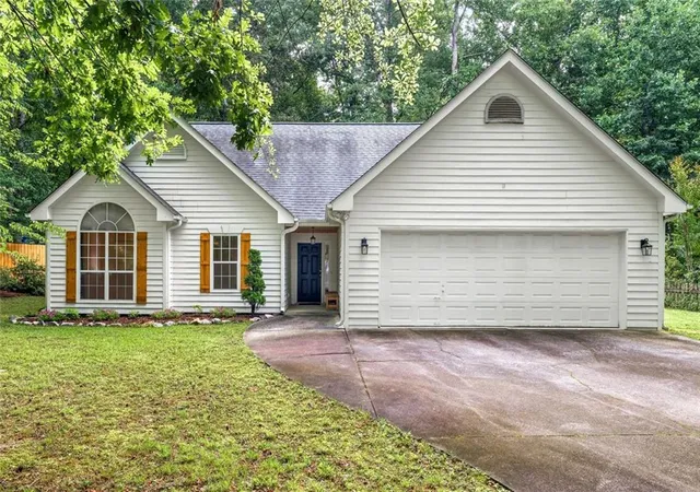 1st image of 5950 Shannon Dr, Cumming, GA 30040 | MLS# 7805734