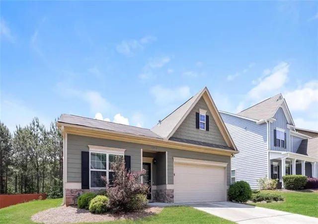 Photo 2 of Single family home for sale at 3752 SW Ridge Blf Overlook St, Flowery Branch, GA 30542 | MLS# 7803205 | Listing updated on 2026-10-29