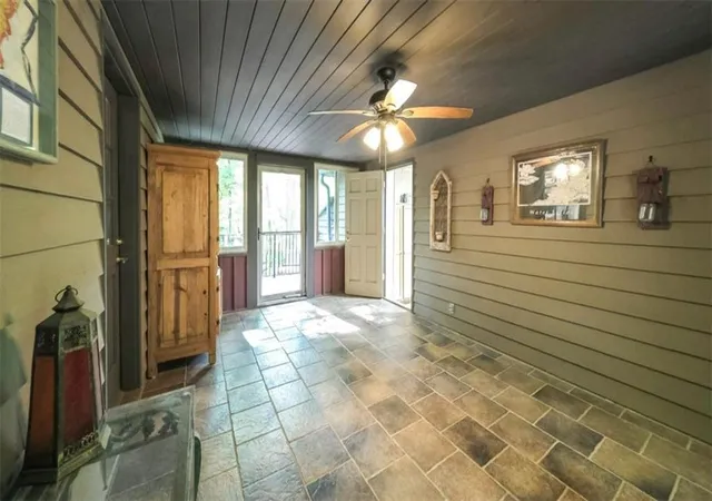 4th image of 9511 Highpoint Rd, Villa Rica, GA 30180 | MLS# 7814427
