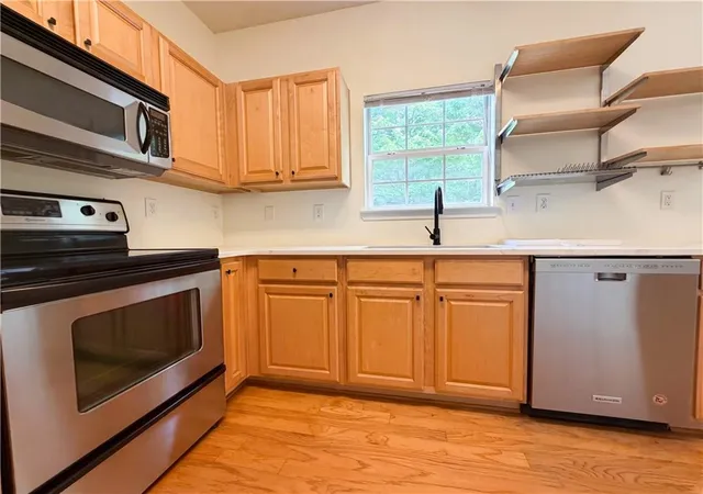 Homes for sale in Kennesaw, GA | 2350 Heritage Park Cir Nw #24, Kennesaw, GA 30144 | MLS# 7770502