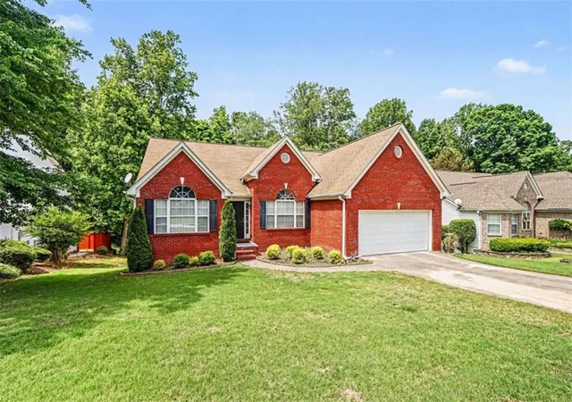 Photo 3 of Single family home for sale at 2075 Heatherton Rd, Dacula, GA 30019 | MLS# 7787415 | Listing updated on 2026-10-04