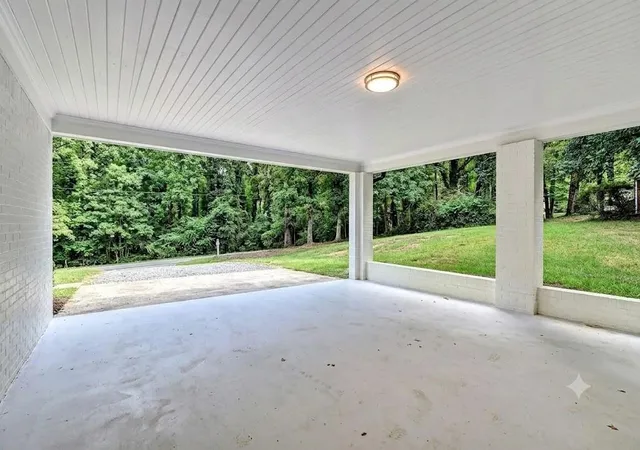 3rd image of 1413 Thomas Rd, Decatur, GA 30030 | MLS# 7813992