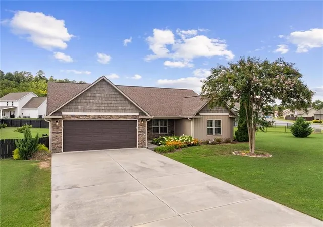 Photo 2 of Sale Pending at 222 Gilmore Cir Sw, Calhoun, GA 30701 | MLS# 7818778 | Listing updated on 2026-09-26