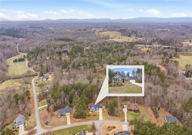 Homes for sale in Demorest, GA | 393 Linwood Dr, Demorest, GA 30535 | MLS# 7781348