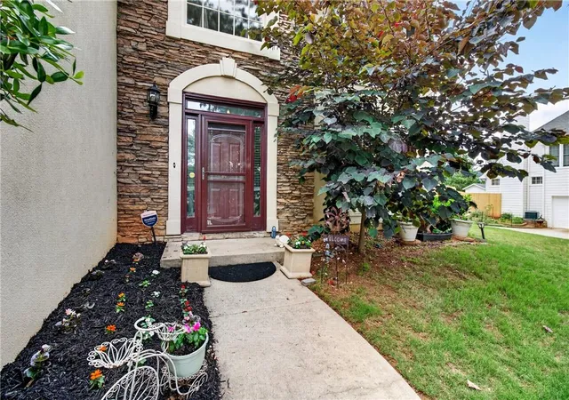 Photo 4 of Single family home for sale at 11370 Quail Brk, Johns Creek, GA 30097 | MLS# 7759957 | Listing updated on 2026-09-05