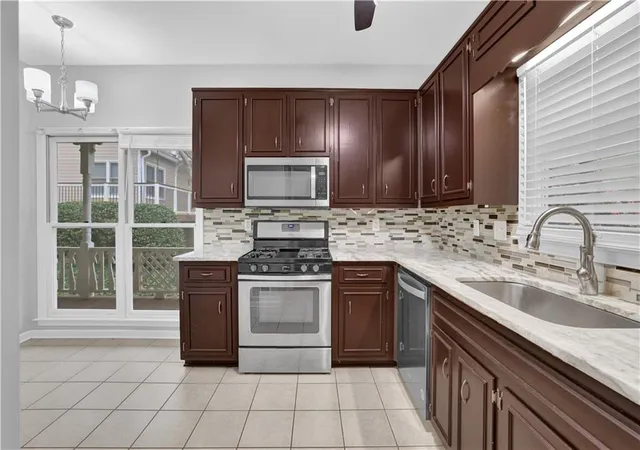 2nd image of 1449 Cambridge Comn, Decatur, GA 30033 | MLS# 7779990