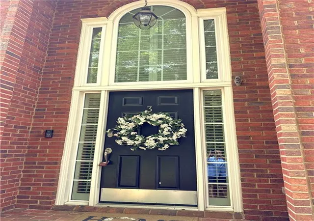 Photo 2 of Townhouse for sale at 7155 Roswell Rd #3, Sandy Springs, GA 30328 | MLS# 7788335 | Listing updated on 2026-10-05