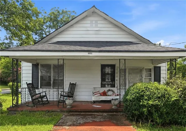 1st image of 272 N Dogwood Ave, Social Circle, GA 30025 | MLS# 7798871