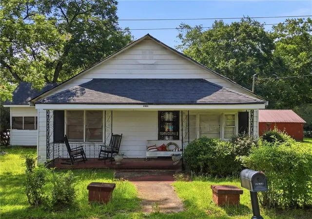 2nd image of 272 N Dogwood Ave, Social Circle, GA 30025 | MLS# 7798871