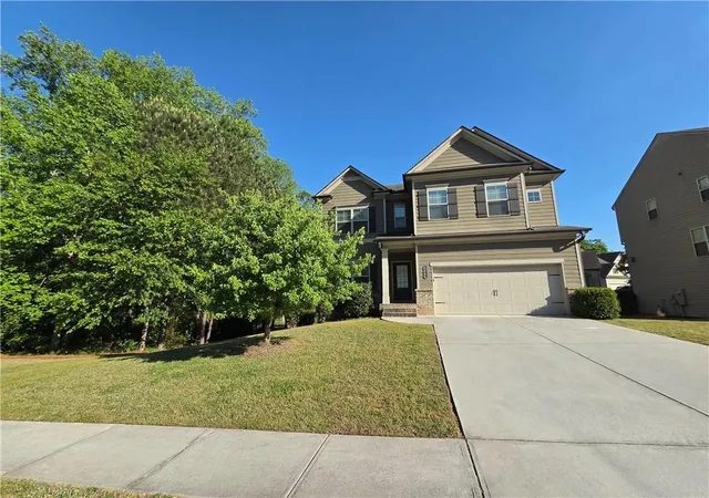 Photo 3 of Sale Pending at 129 Jacobs Ln, Loganville, GA 30052 | MLS# 7758094 | Listing updated on 2026-09-18