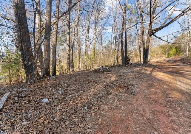 3rd image of 4208 Simpson Rd, Gainesville, GA 30507 | MLS# 7526099