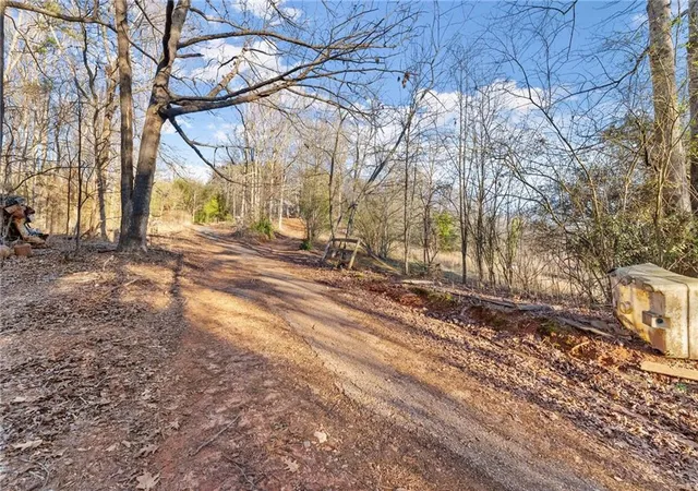 4th image of 4208 Simpson Rd, Gainesville, GA 30507 | MLS# 7526099