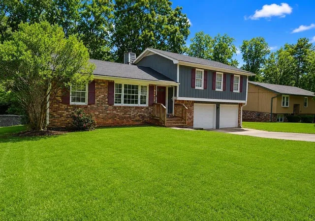 Photo 3 of Sale Pending at 970 Woodbridge Dr, Conyers, GA 30012 | MLS# 7818022 | Listing updated on 2026-08-26