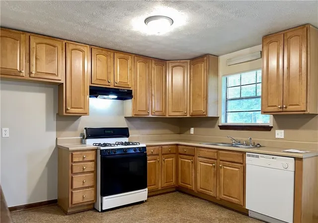 5th image of 977 Leeward Ln, Jonesboro, GA 30238 | MLS# 7808224