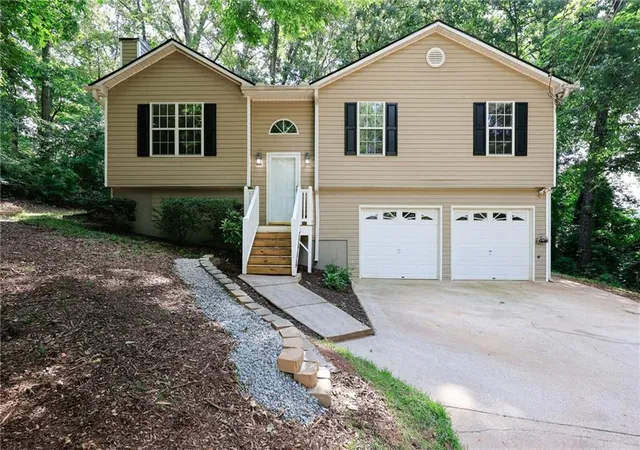 Photo 2 of Sale Pending at 38 Candace Ct, Dallas, GA 30132 | MLS# 7797563 | Listing updated on 2026-07-25