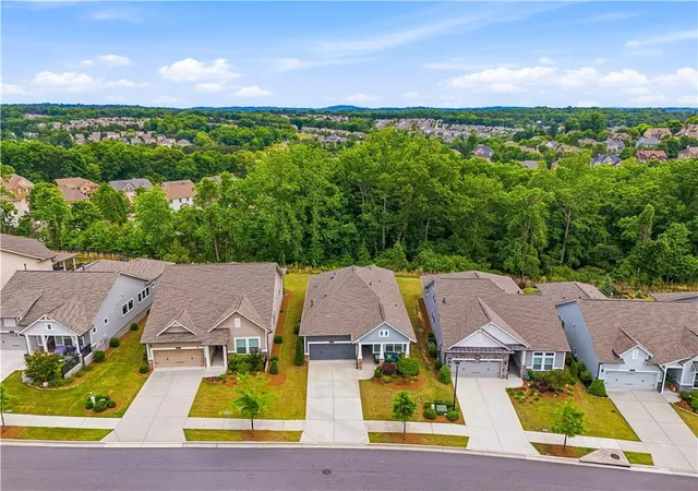 Photo 4 of Single family home for sale at 6973 River Rock Dr, Flowery Branch, GA 30542 | MLS# 7783245 | Listing updated on 2026-08-22