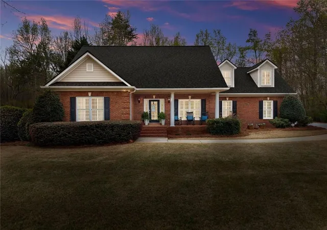 Homes for sale in Clermont, GA | 6595 Pond View Ct, Clermont, GA 30527 | MLS# 7744861