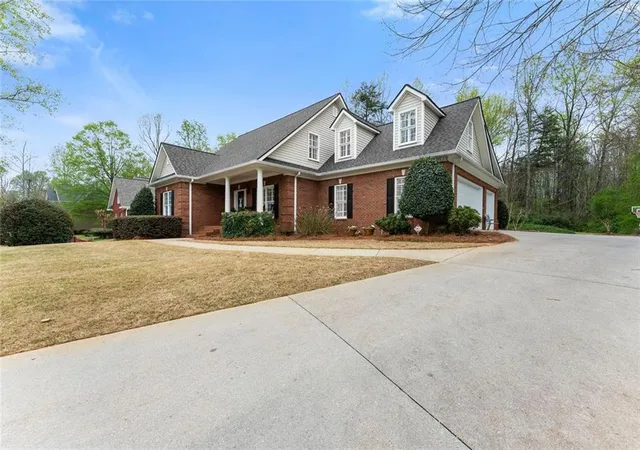 Homes for sale in Clermont, GA | 6595 Pond View Ct, Clermont, GA 30527 | MLS# 7744861