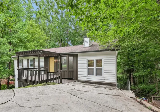 2nd image of 2272 Vistamont Dr, Decatur, GA 30033 | MLS# 7790127