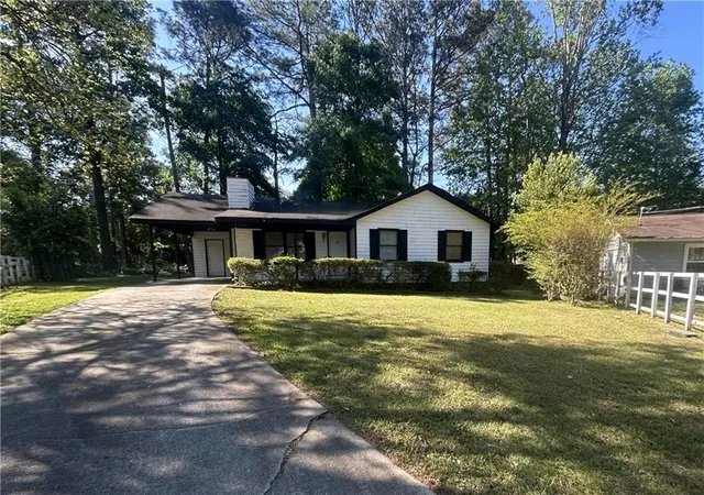 1st image of 9182 Bent Pine Ct Ne, Covington, GA 30014 | MLS# 7741464