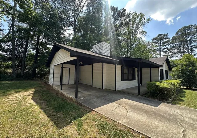 2nd image of 9182 Bent Pine Ct Ne, Covington, GA 30014 | MLS# 7741464