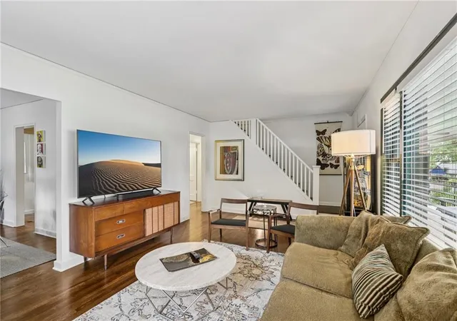 3rd image of 2397 Greylock Pl, Decatur, GA 30030 | MLS# 7800433